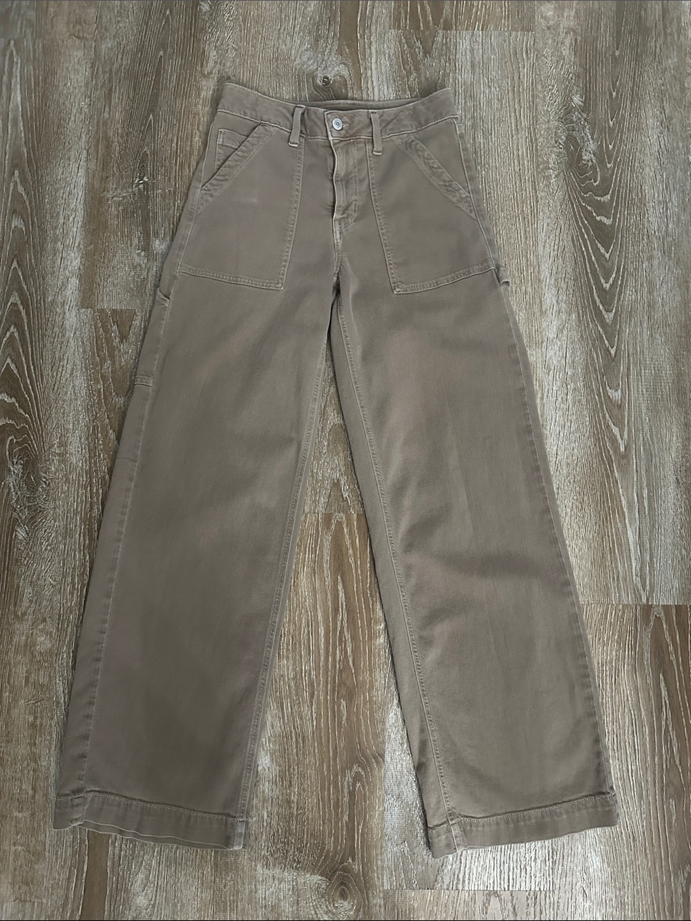 American Eagle Outfitters Womens Wide-Leg Chinos in Taupe